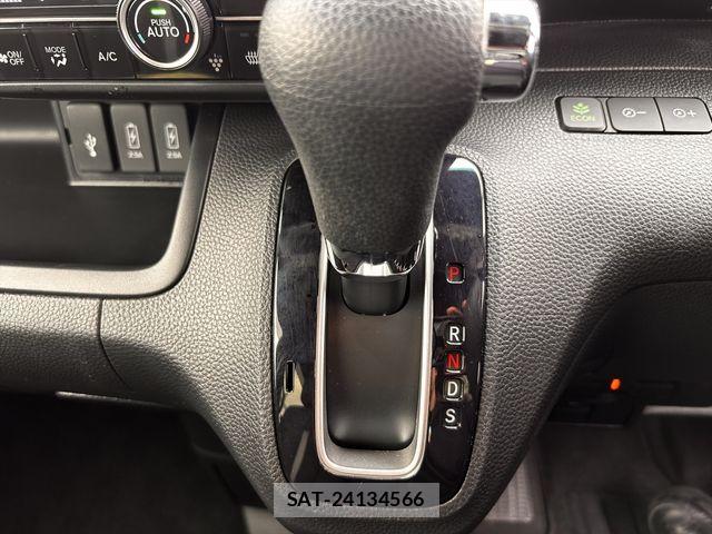 Honda N BOX CUSTOM 2021-08 8100811-20