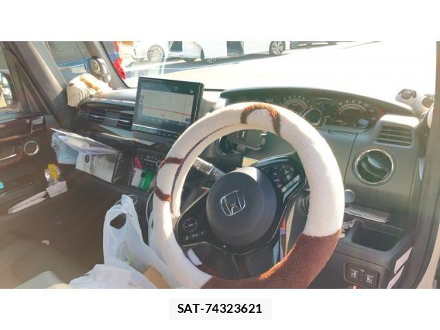 Honda N BOX CUSTOM 2023-08 8146306-7