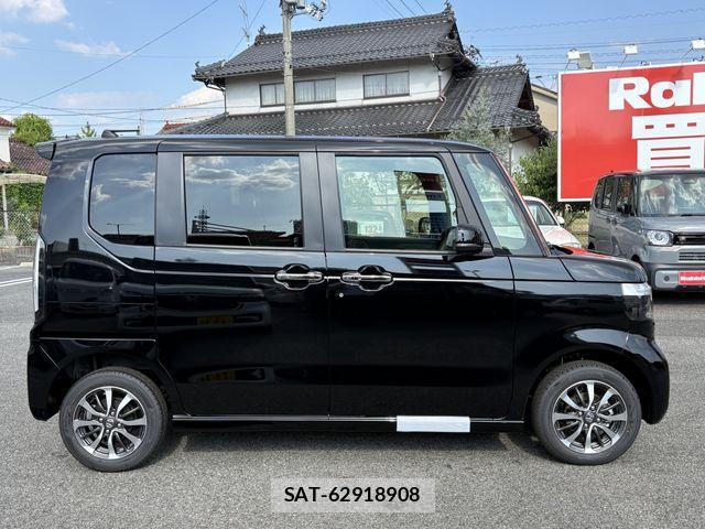 Honda N BOX CUSTOM 2026-07 8158905-6