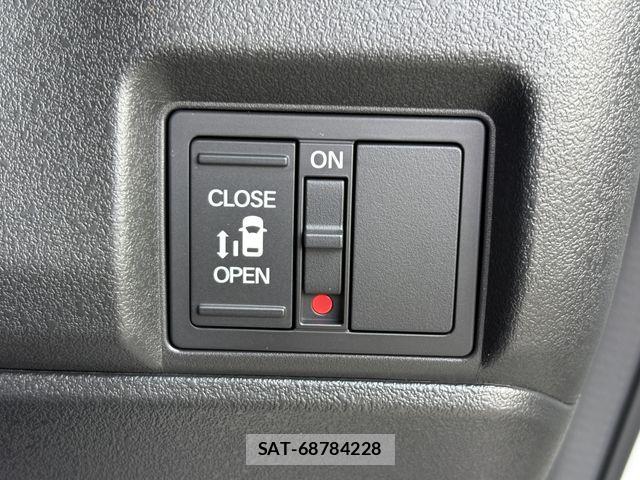 Honda N BOX CUSTOM 2026-07 8158906-27