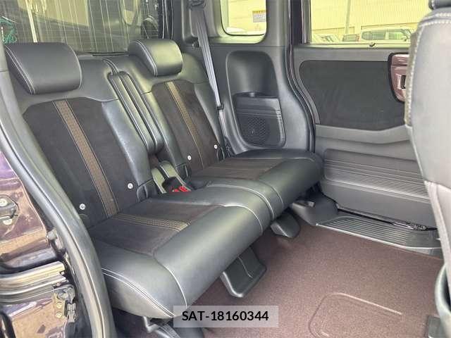 Honda N BOX CUSTOM 2018-01 8209127-12