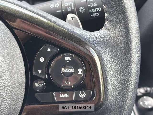 Honda N BOX CUSTOM 2018-01 8209127-8