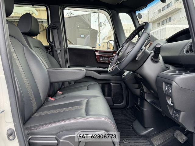 Honda N BOX CUSTOM 2021-05 8209125-13