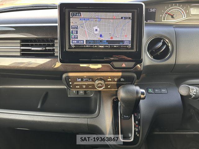 Honda N BOX CUSTOM 2018-02 8209131-19