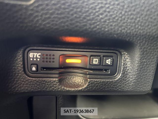 Honda N BOX CUSTOM 2018-02 8209131-24