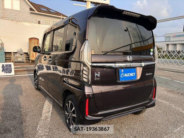Honda N BOX CUSTOM 2018-02 8209131-6