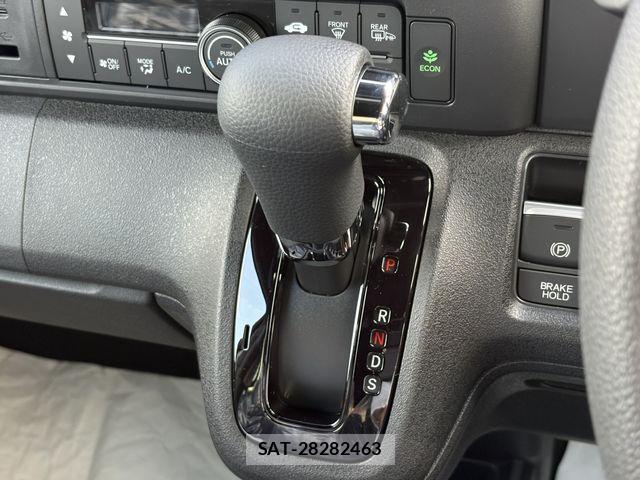 Honda N BOX CUSTOM 2026-07 8209123-24