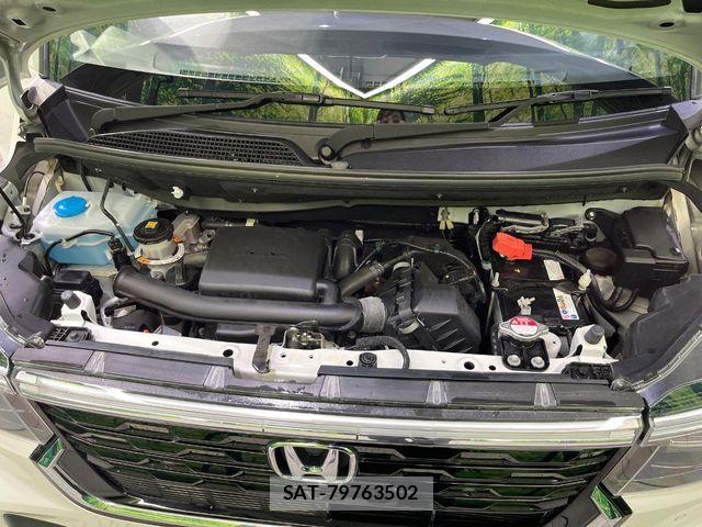 Honda N BOX CUSTOM 2024-06 8209124-18