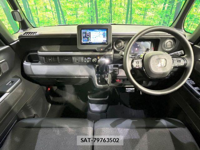 Honda N BOX CUSTOM 2024-06 8209124-1