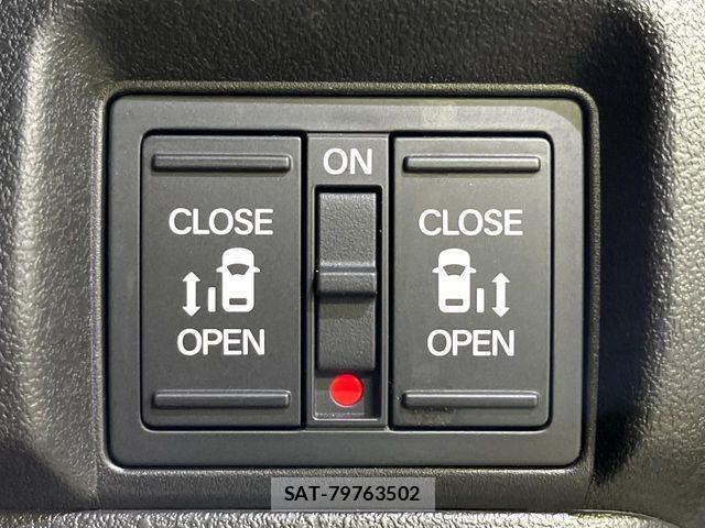 Honda N BOX CUSTOM 2024-06 8209124-6