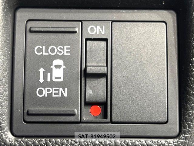 Honda N BOX CUSTOM 2018-11 8231064-5