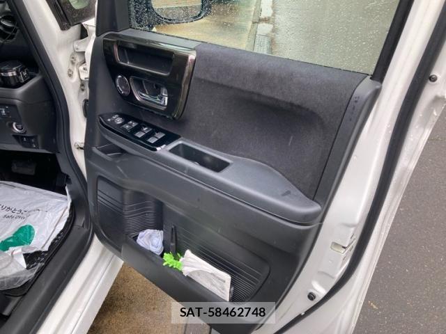 Honda N BOX CUSTOM 2018-09 8231069-17