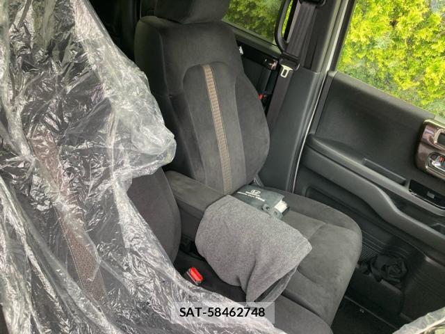 Honda N BOX CUSTOM 2018-09 8231069-19