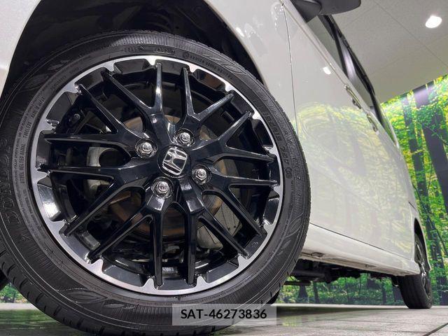 Honda N BOX CUSTOM 2024-03 8246143-12