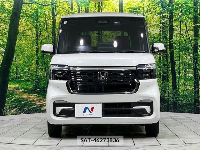 Honda N BOX CUSTOM 2024-03 8246143-13