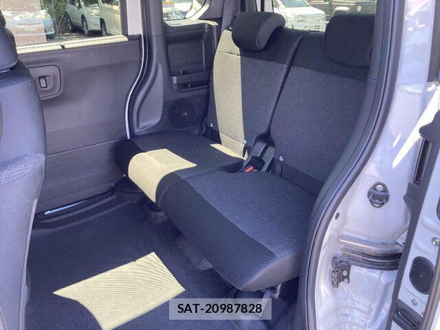 Honda N BOX CUSTOM 2024-01 8246145-16