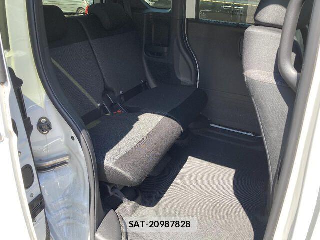 Honda N BOX CUSTOM 2024-01 8246145-19