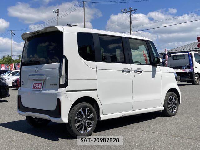 Honda N BOX CUSTOM 2024-01 8246145-3
