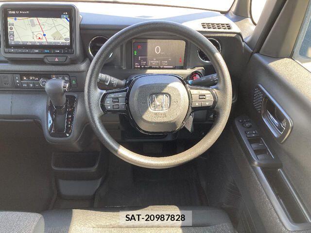 Honda N BOX CUSTOM 2024-01 8246145-5