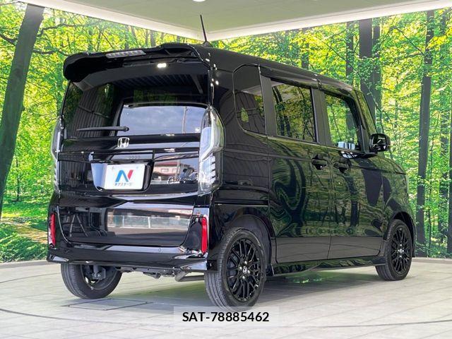 Honda N BOX CUSTOM 2023-08 8246146-16