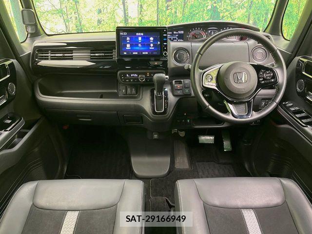 Honda N BOX CUSTOM 2022-01 8246148-1