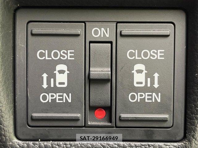 Honda N BOX CUSTOM 2022-01 8246148-2