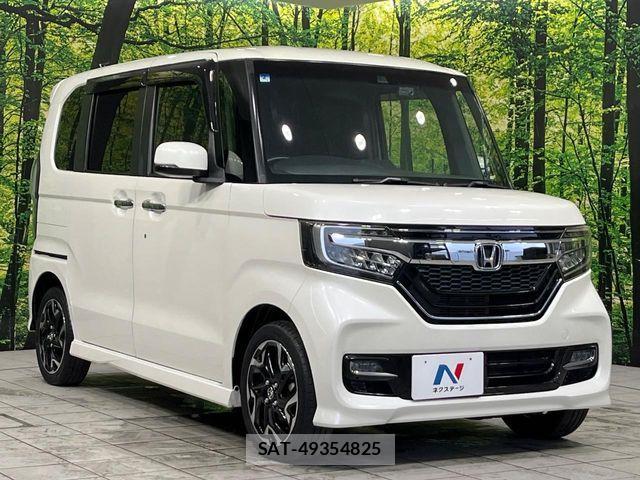 Honda N BOX CUSTOM 2018-02 8246151-15