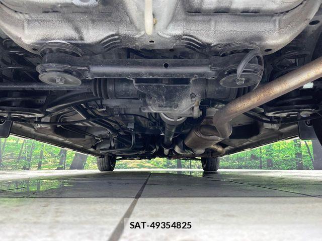 Honda N BOX CUSTOM 2018-02 8246151-18