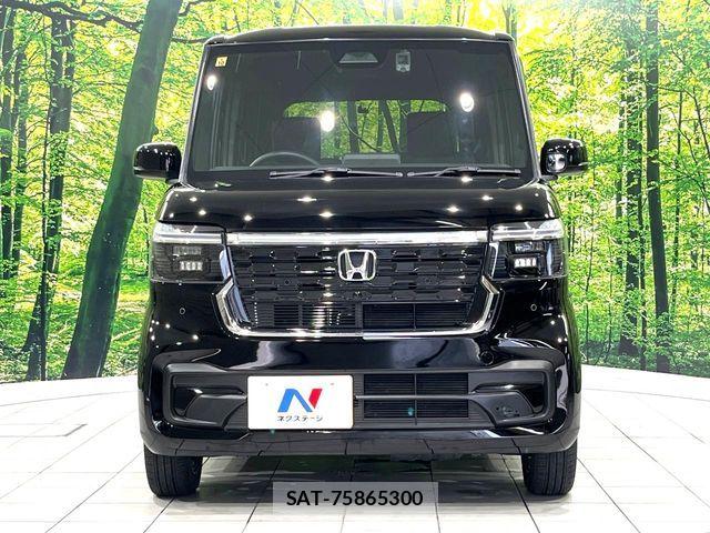 Honda N BOX CUSTOM 2023-10 8246147-14