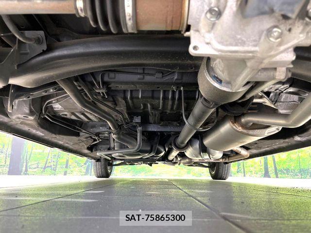Honda N BOX CUSTOM 2023-10 8246147-19