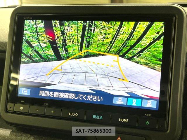 Honda N BOX CUSTOM 2023-10 8246147-4