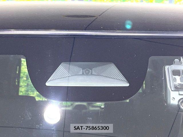 Honda N BOX CUSTOM 2023-10 8246147-5