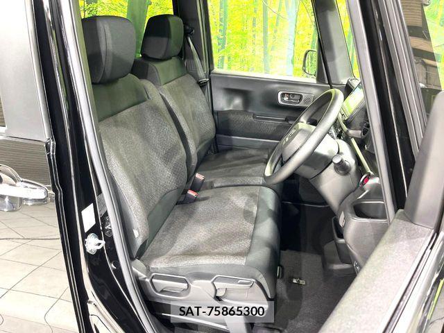 Honda N BOX CUSTOM 2023-10 8246147-8