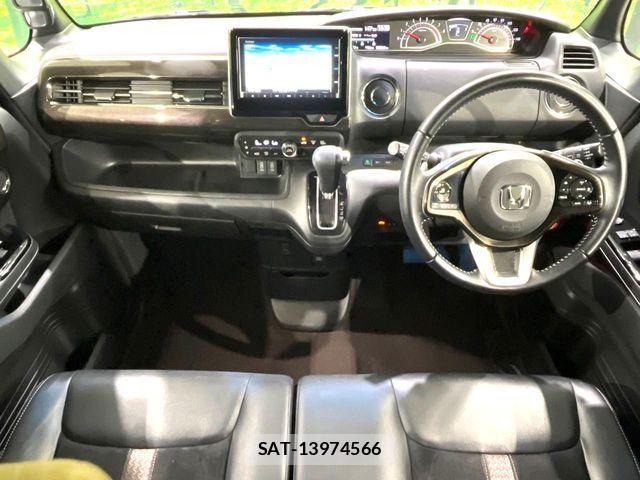 Honda N BOX CUSTOM 2019-05 8246150-1