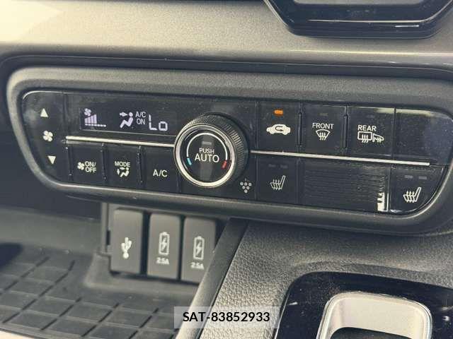 Honda N BOX CUSTOM 2022-11 8246149-9