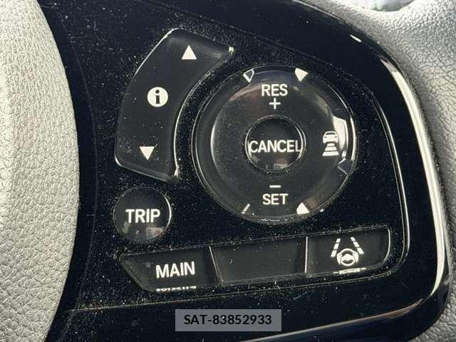 Honda N BOX CUSTOM 2022-11 8246149-12