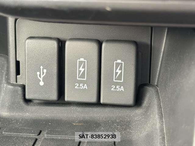 Honda N BOX CUSTOM 2022-11 8246149-16