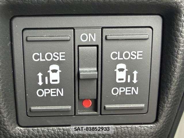 Honda N BOX CUSTOM 2022-11 8246149-19