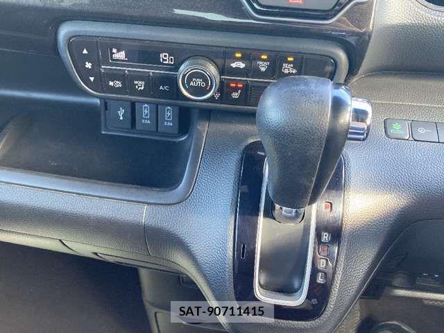 Honda N BOX CUSTOM 2019-10 8246154-10