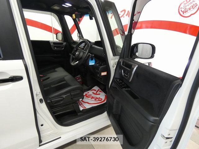 Honda N BOX CUSTOM 2022-03 8315937-11