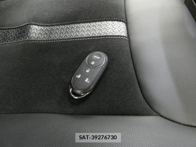 Honda N BOX CUSTOM 2022-03 8315937-13