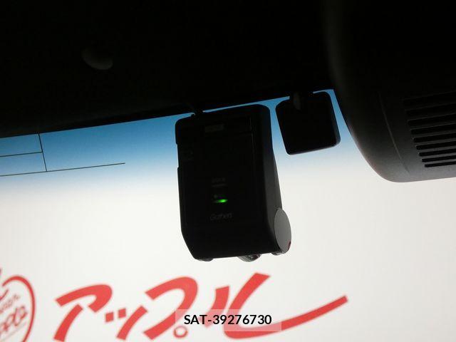 Honda N BOX CUSTOM 2022-03 8315937-23