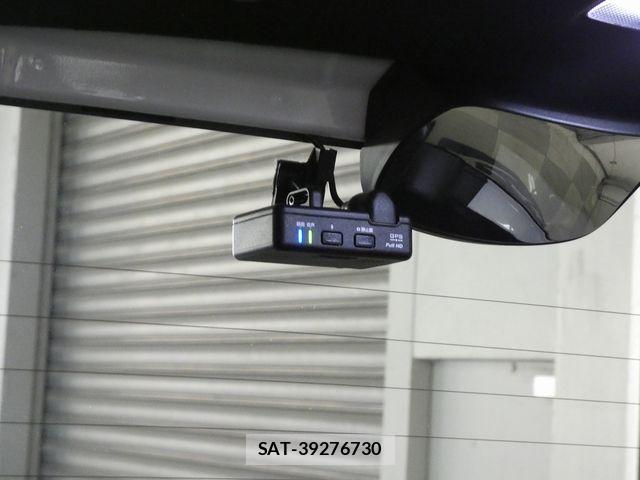 Honda N BOX CUSTOM 2022-03 8315937-6