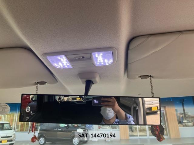 Honda N BOX CUSTOM 2013-10 8315964-9