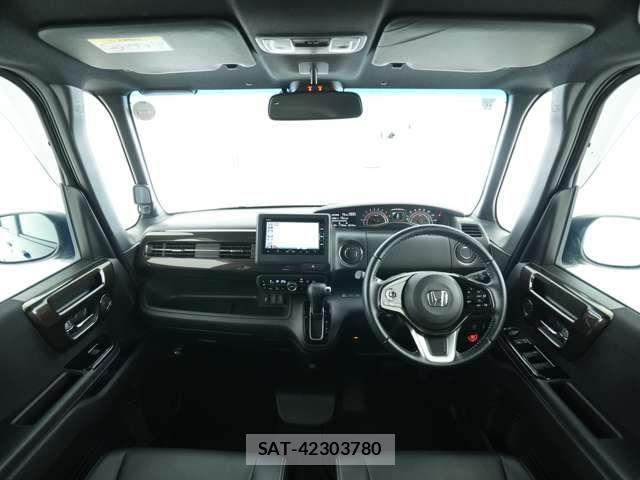 Honda N BOX CUSTOM 2019-10 8315944-4