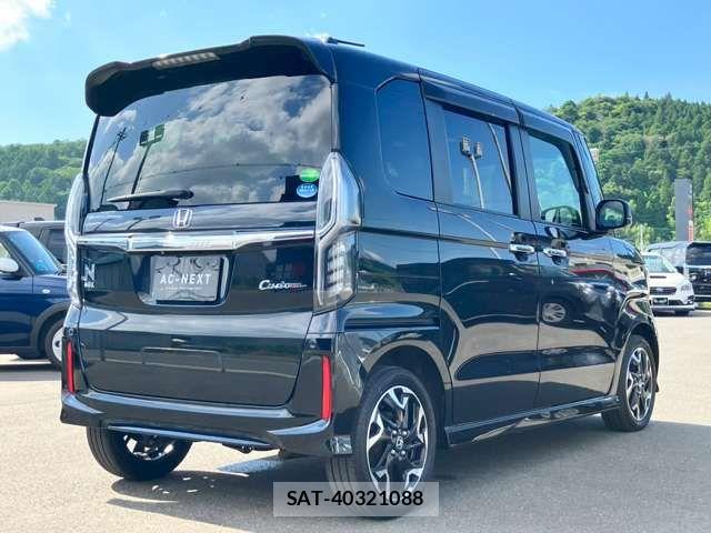Honda N BOX CUSTOM 2017-10 8315960-18