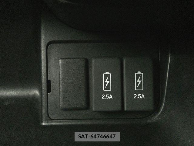 Honda N BOX CUSTOM 2021-04 8315940-14