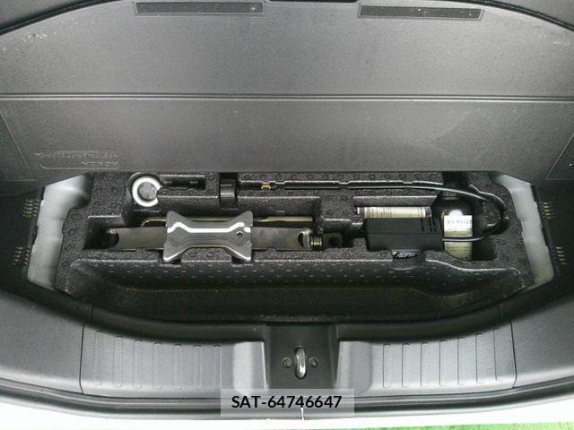 Honda N BOX CUSTOM 2021-04 8315940-24