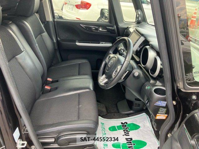 Honda N BOX CUSTOM 2017-04 8315962-11