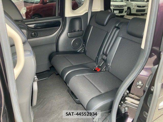 Honda N BOX CUSTOM 2017-04 8315962-14
